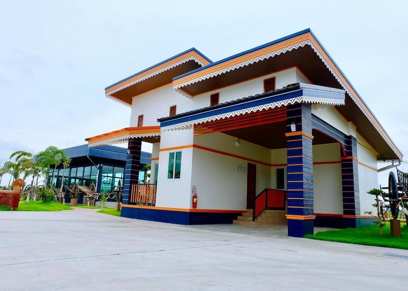 Buriram Province Krasang Front of property