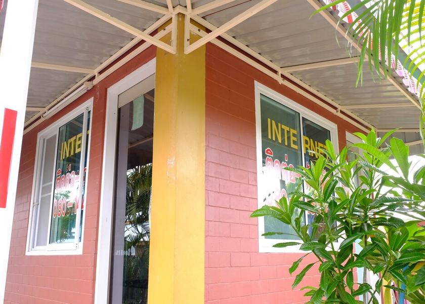 Chonburi pluak daeng Reception