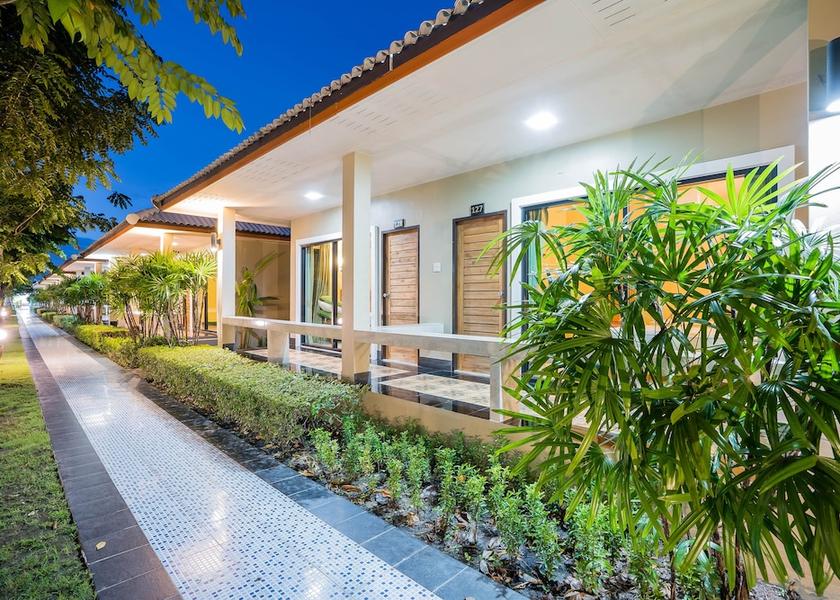 Prachuap Khiri Khan Tha Yang Room