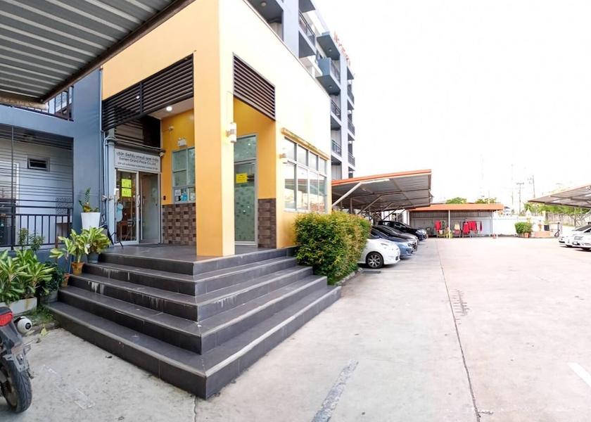 Chonburi pluak daeng Facade