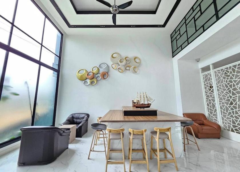 Phuket Sa Khu Business Centre
