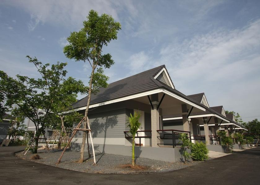 Saraburi Province Nong Khae Terrace/patio