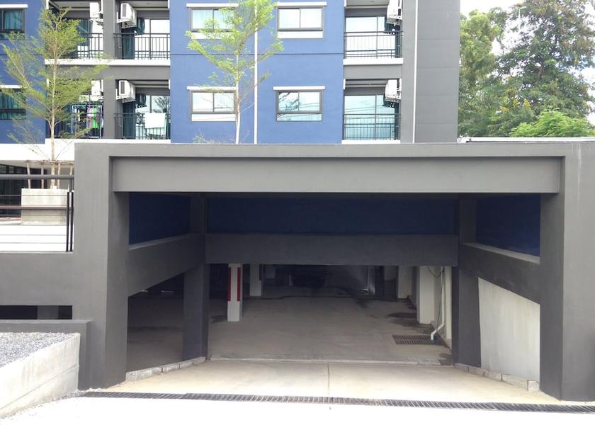 Bangkok Pathum Thani Parking