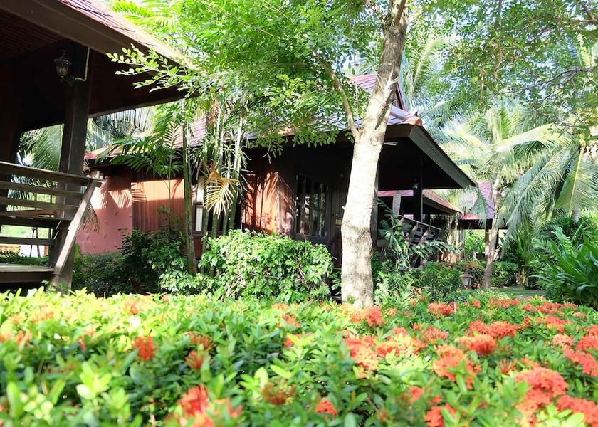 Prachuap Khiri Khan Tha Yang Garden