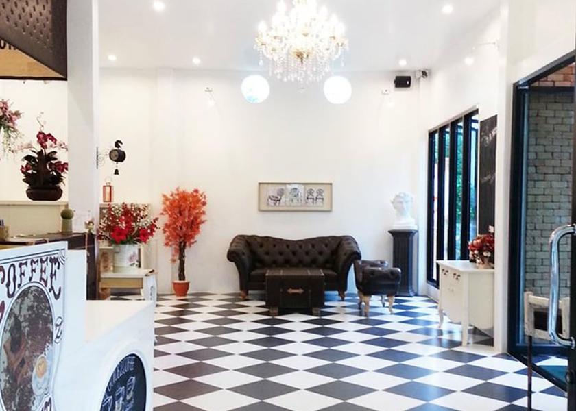 Ratchaburi Suan Phueng Lobby