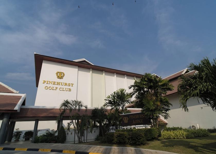 Pathum Thani Khlong Luang Exterior Detail