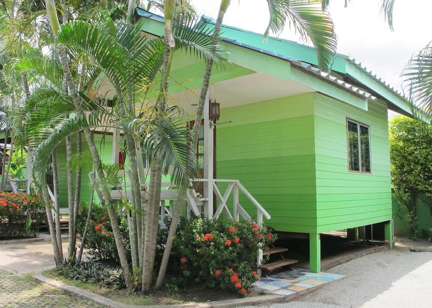 Chonburi Province Si Racha Exterior Detail