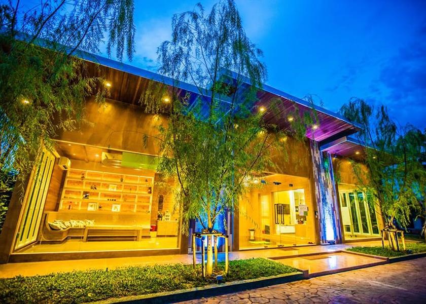 Chonburi pluak daeng Exterior Detail