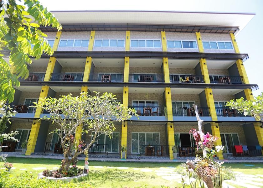 Surat Thani Koh Tao Facade