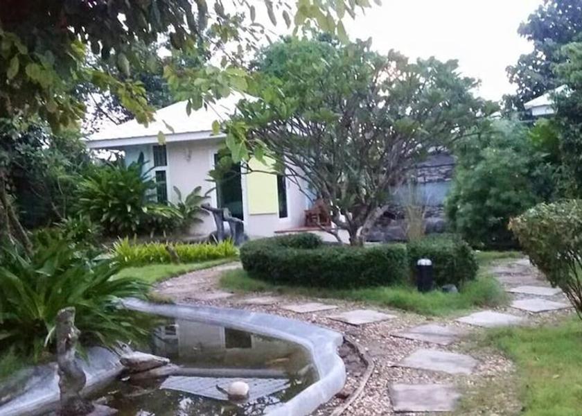 Nan Pua Exterior Detail