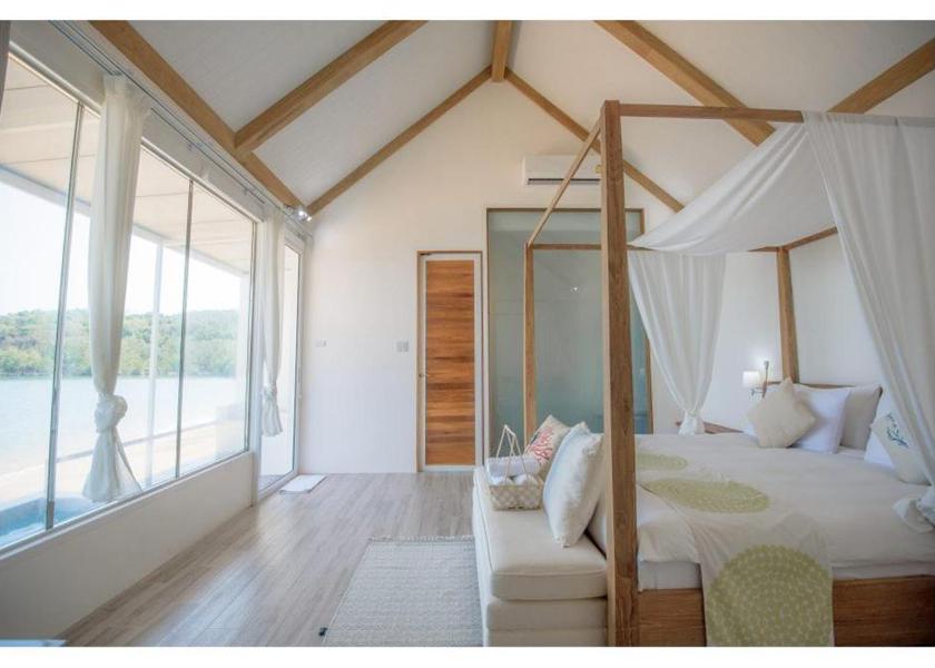 Chanthaburi Tha Mai Suite with Sea View