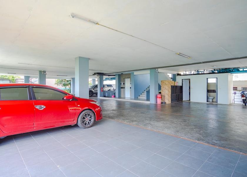 Phuket Province Ratsada Parking