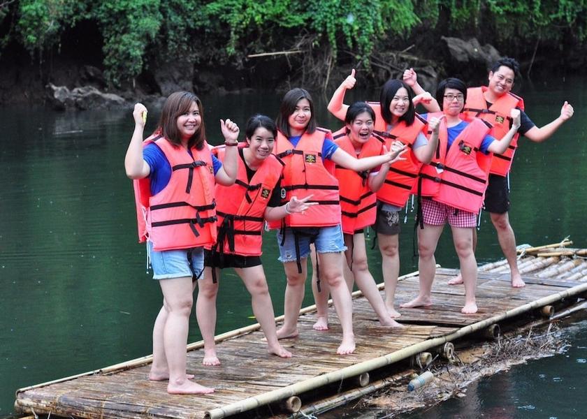 Kanchanaburi Province Thong Pha Phum Sports Bar