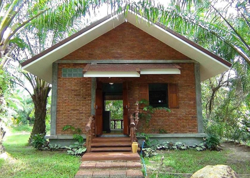  Thai Mueang Reception