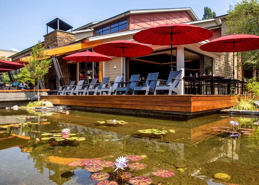 Washington SeaTac Exterior Detail