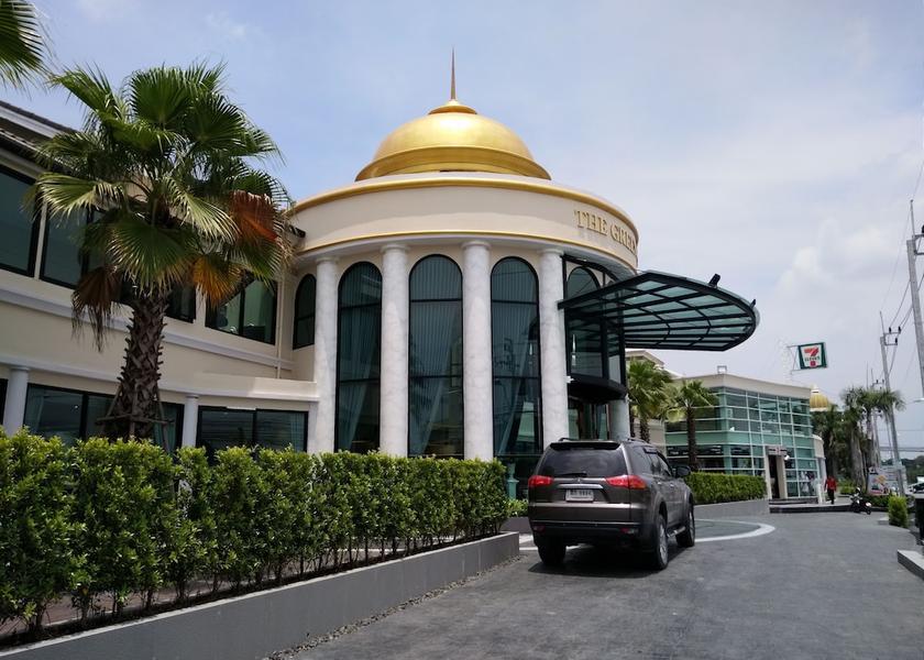 Bangkok Bang Sao Thong Facade