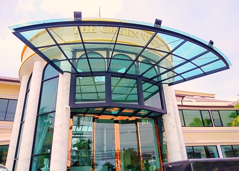 Bangkok Bang Sao Thong Facade