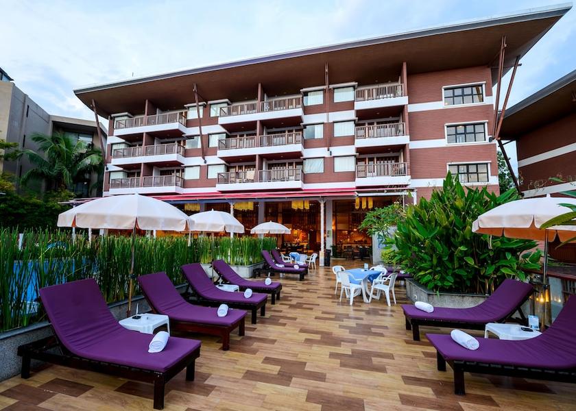 Phuket Karon Sundeck