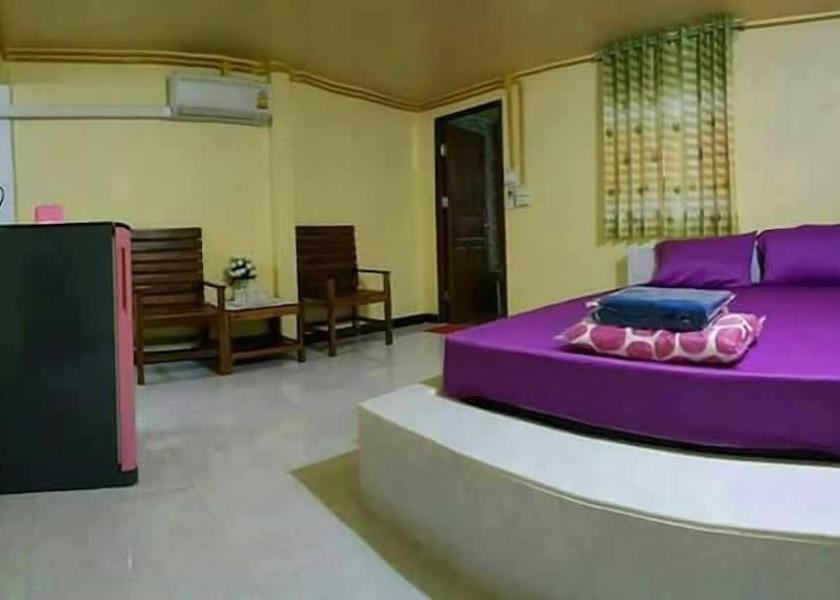 Chonburi Ko Sichang Room