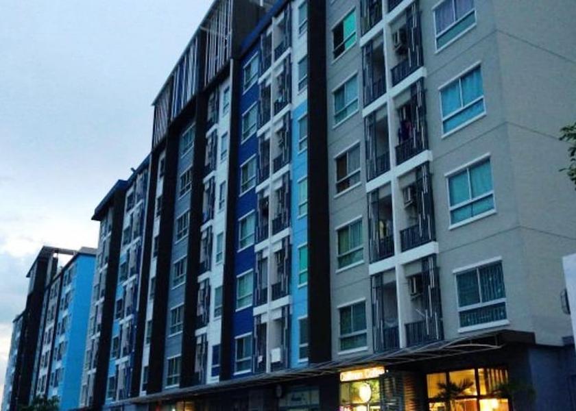 Bangkok Lam Luk Ka Facade