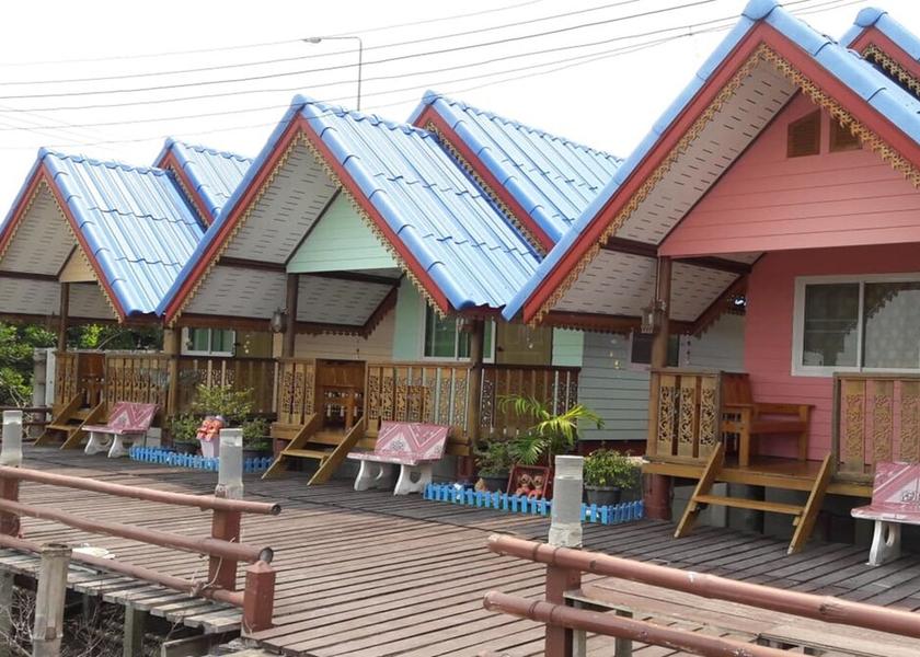 Phetchaburi Ban Laem Exterior Detail