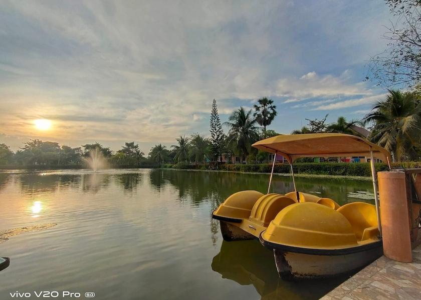 Prachuap Khiri Khan Tha Yang Boating
