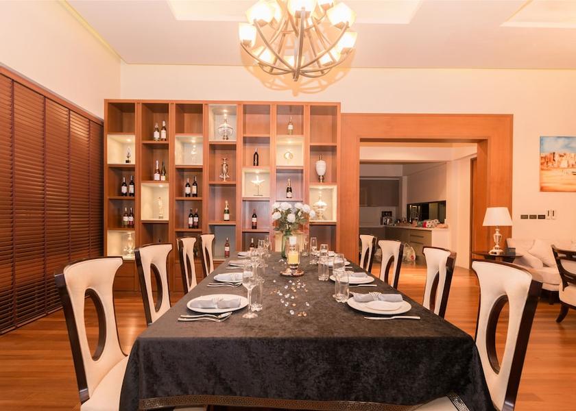 Phuket Ratsada In-Room Dining