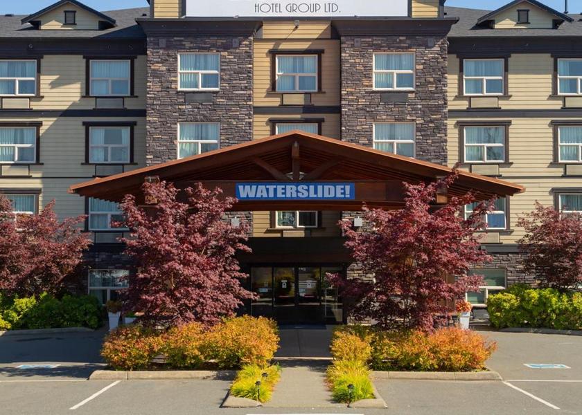 British Columbia Courtenay Hotel Exterior
