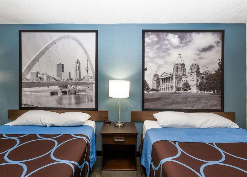 Iowa Urbandale Room