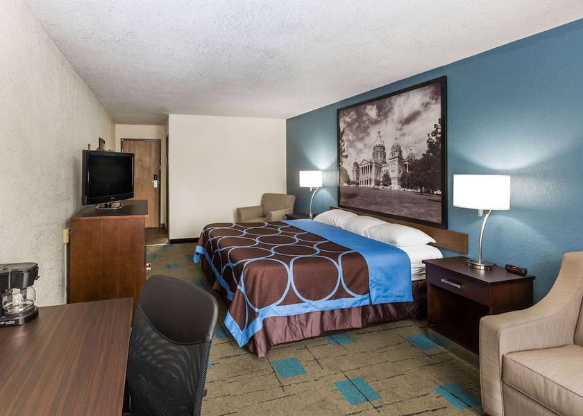 Iowa Urbandale Room