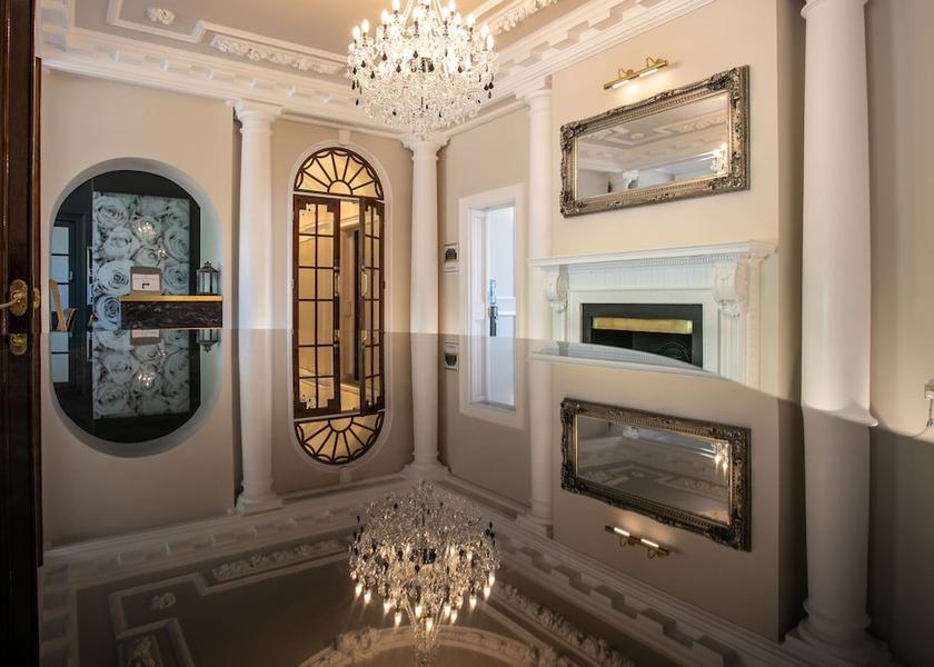 England Kings Langley Lobby