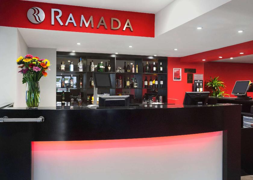 England Potters Bar lobby