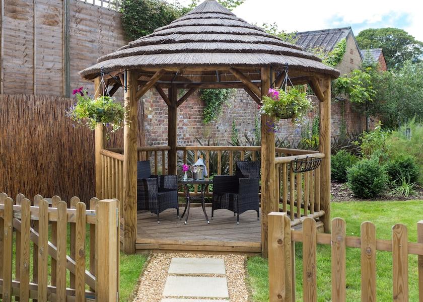 England Sittingbourne Terrace/patio