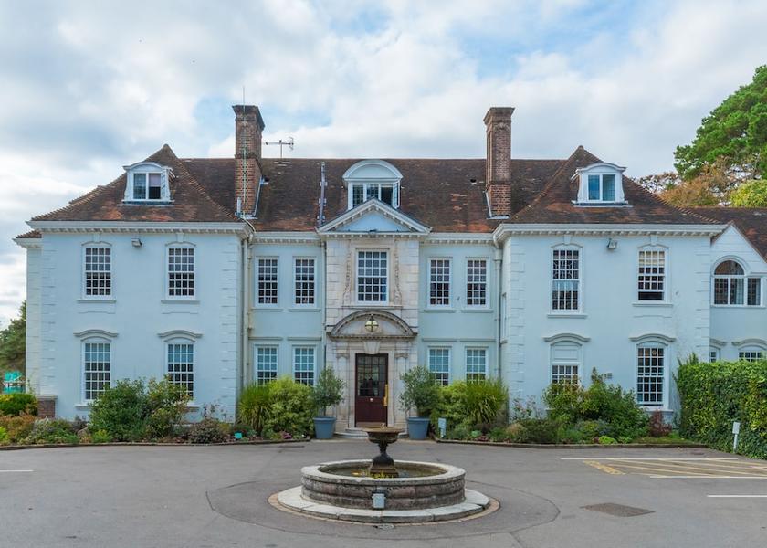 England Woking Facade