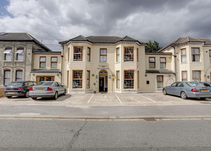 England Ilford Facade