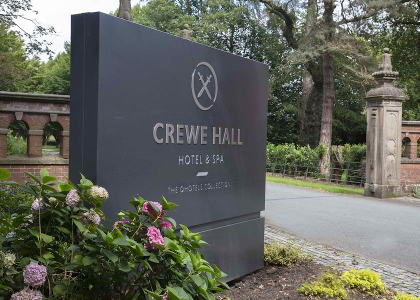 England Crewe Exterior Detail
