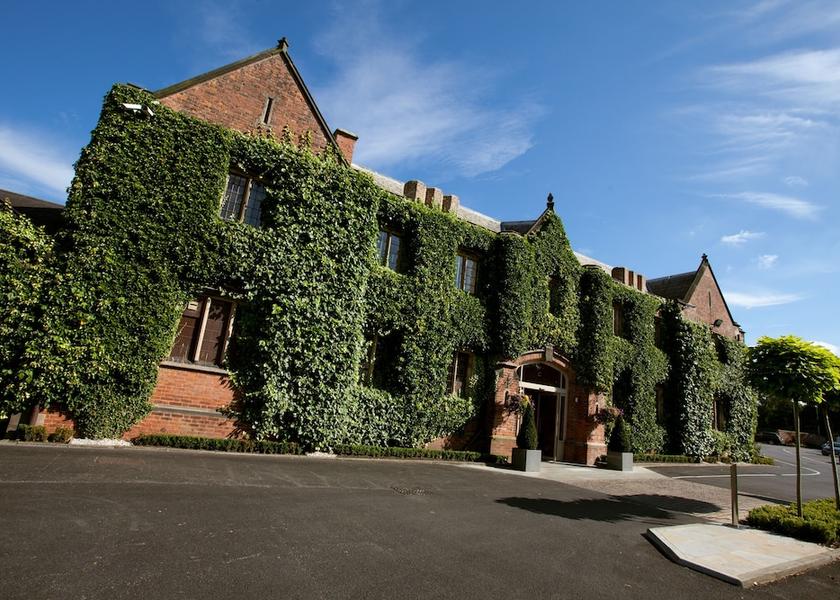 England Knutsford Facade