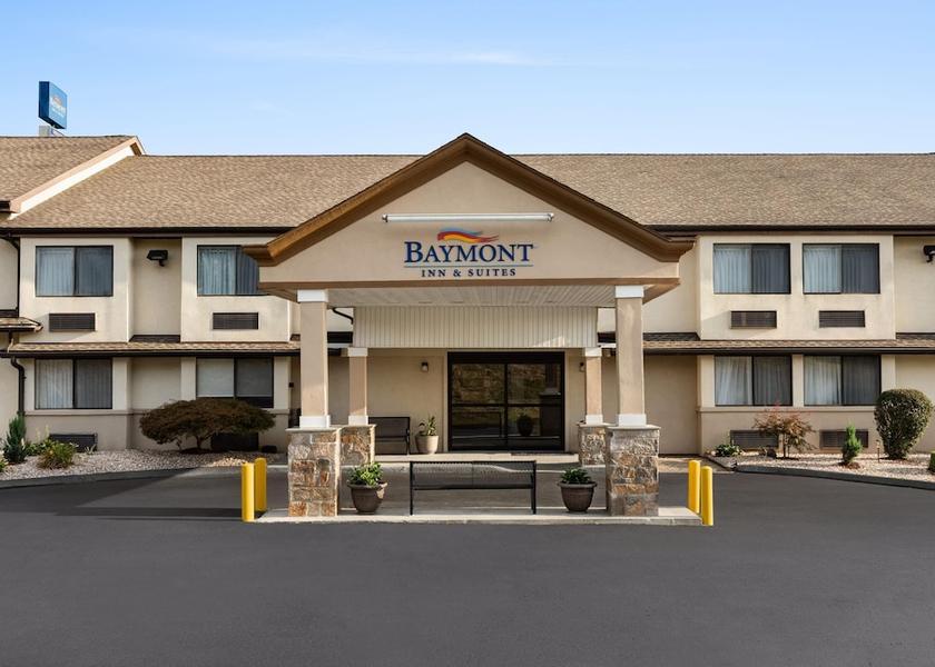 Connecticut Branford Primary image