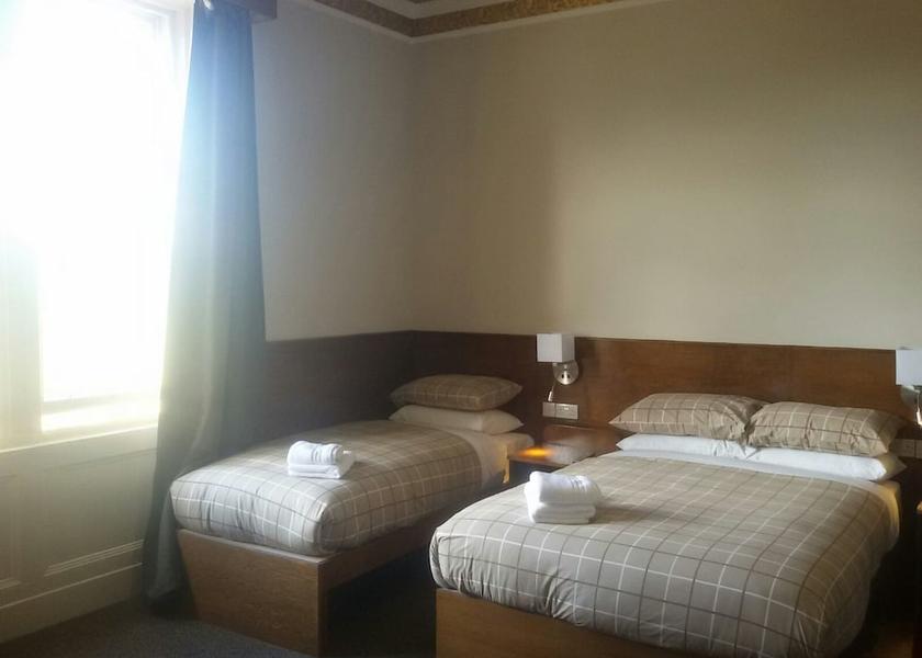 Scotland Clydebank Room