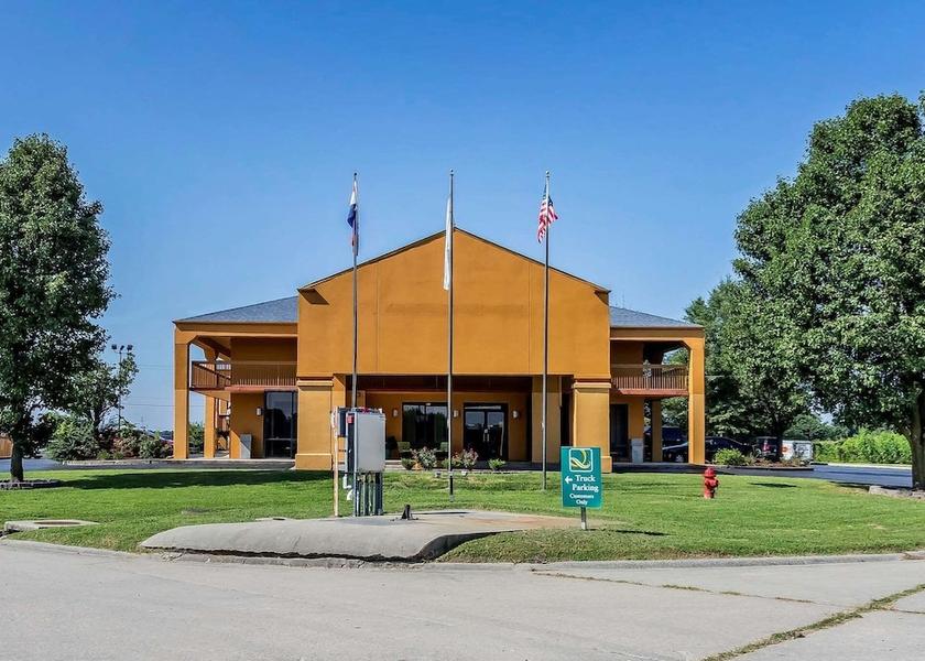Missouri Charleston Primary image