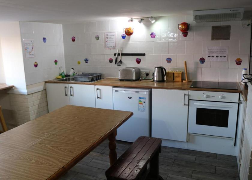 shared lounge/tv area