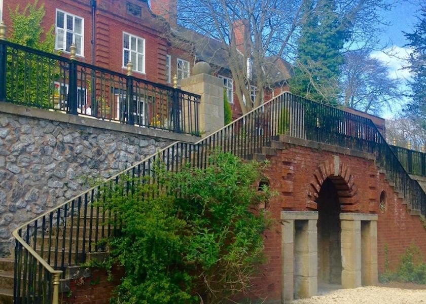 England Redditch Exterior Detail