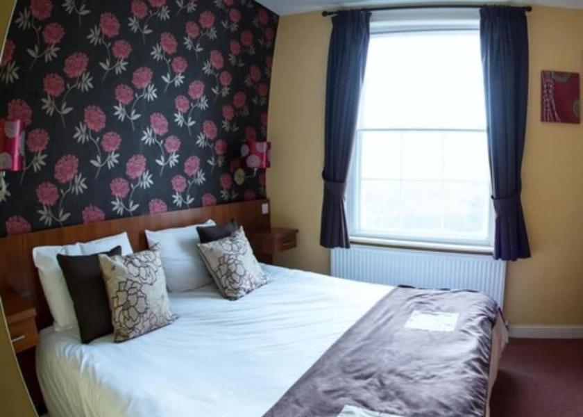 England Royal Leamington Spa Room