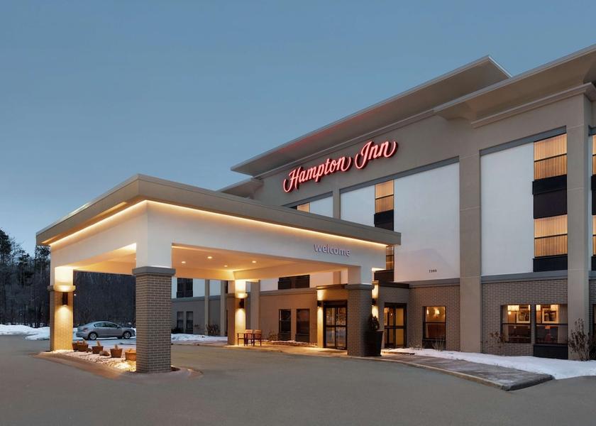 Ohio Poland Exterior Detail