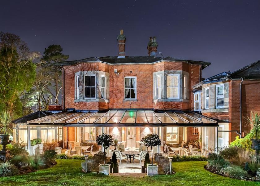 England Congleton Exterior Detail