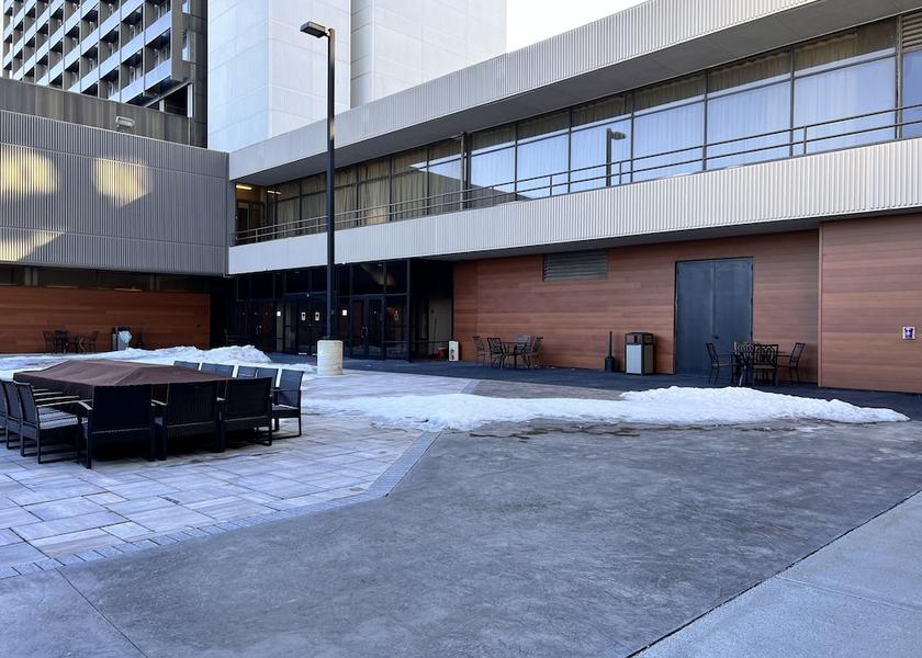 Minnesota Bloomington Exterior Detail