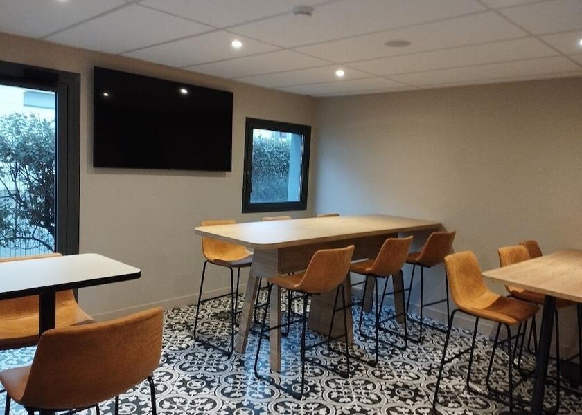 Nouvelle-Aquitaine La Rochelle Lobby sitting area