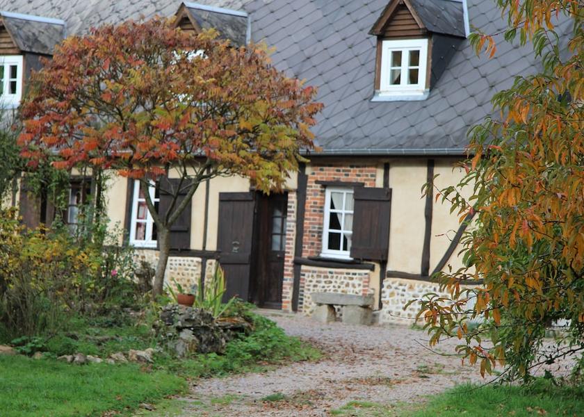 Normandy Saint-Aubin-De-Bonneval Facade