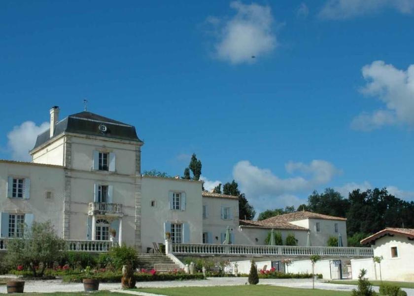 Nouvelle-Aquitaine Martillac exterior view