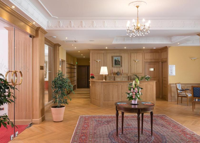 Ile-de-France Puteaux entrance